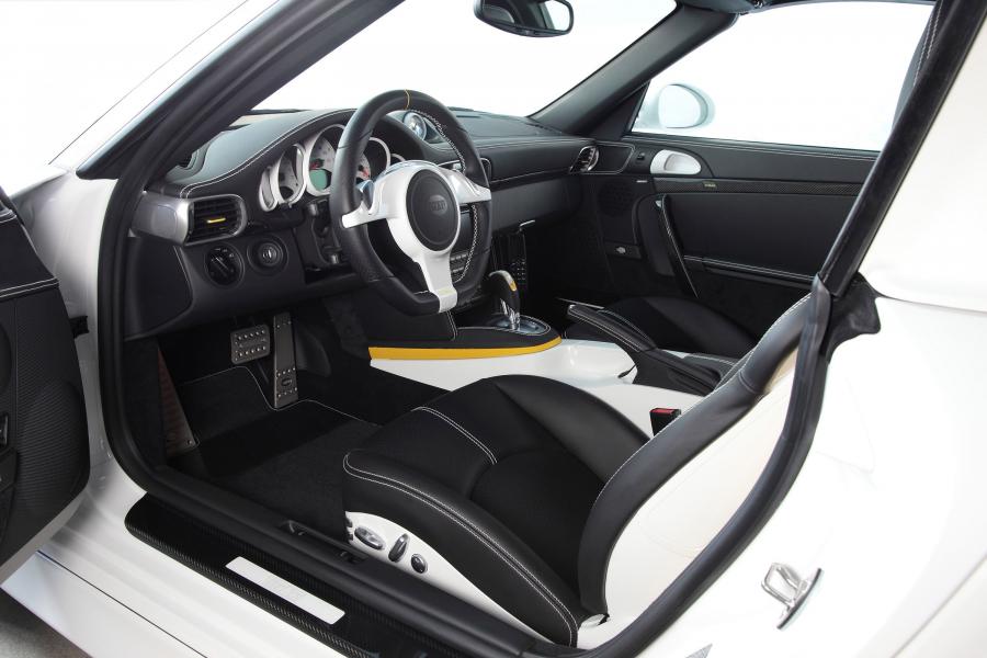  Porsche 911 Turbo Cabriolet by TechART 2010 года  (фото 8 из 26)